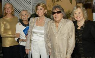 Honorary Director Shelley Rutherford, Eugenia Beckwith McCrea, Nancy Jean Davis, Jose Feliciano and CEO Virginia Jacko