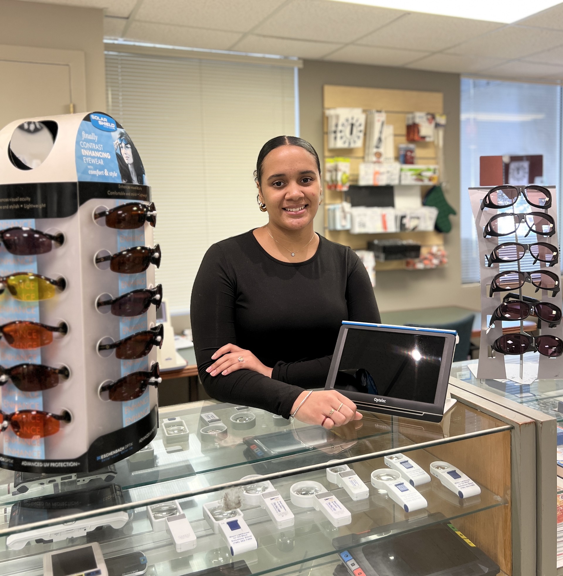 Low Vision Center